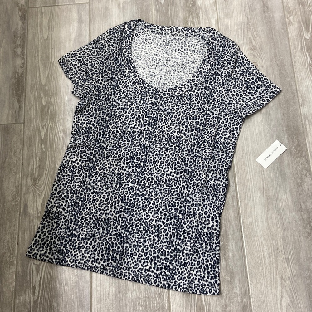 Banana Republic NWT Soft fitted T